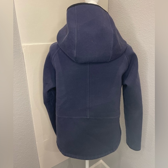 Lululemon City Bound Full Zip Jacket Size 8 Navy Blue w/Black trim - Picture 7 of 11